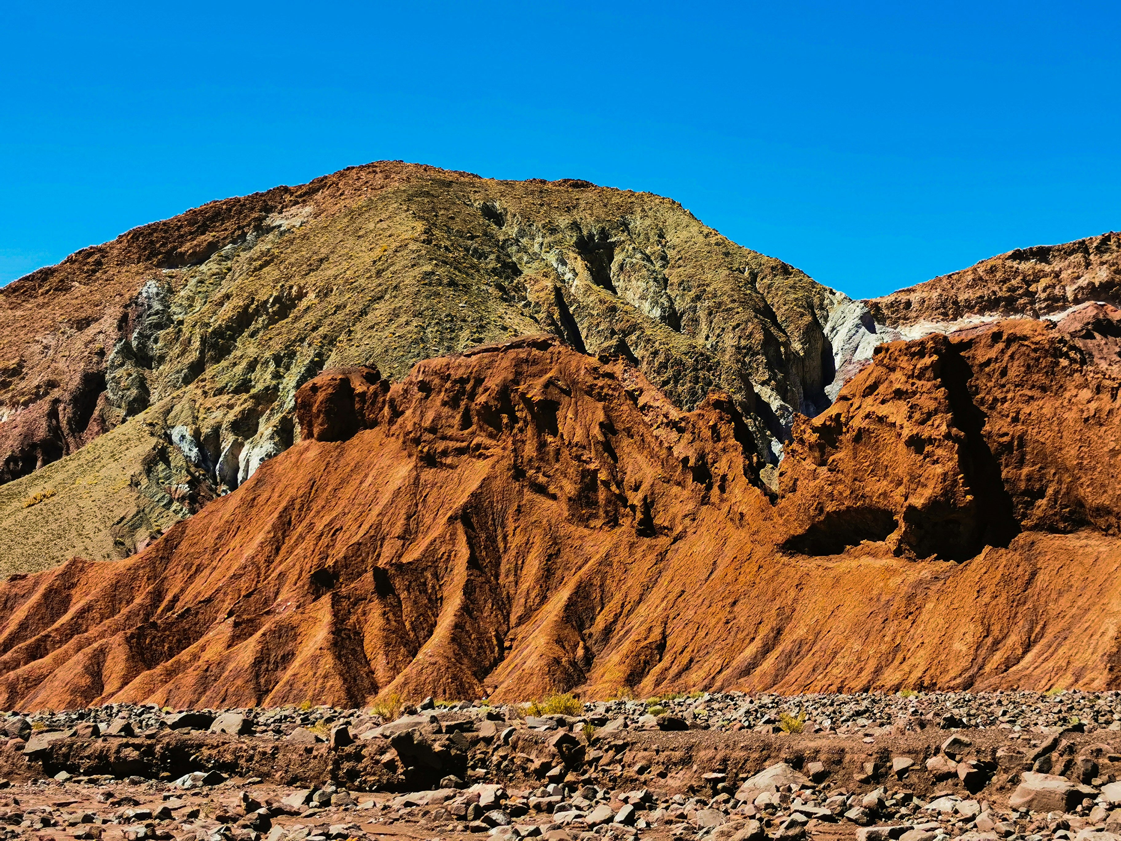 Tour Valle del Arcoíris y Petroglifos